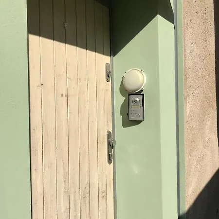 Pod Vezi *