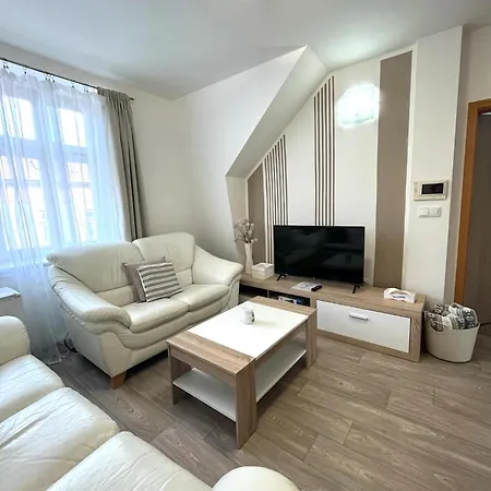 Apartment Pod Vezi *