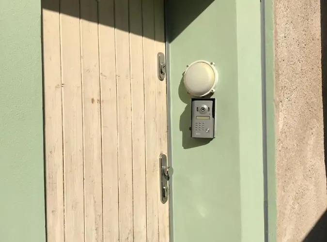 Pod Vezi *